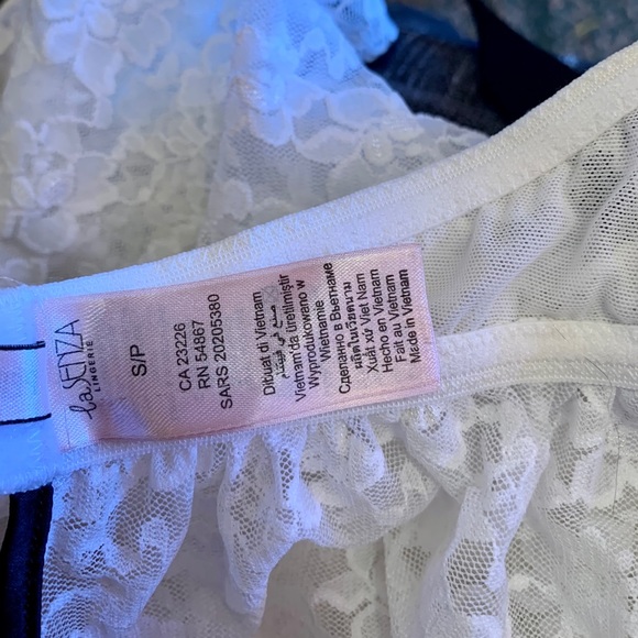 NWOT Babydoll white lace halter-style lingerie - Picture 8 of 8
